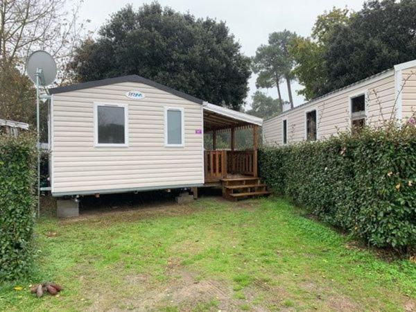 Mobil Home Ronce Les Bains Exteriér fotografie